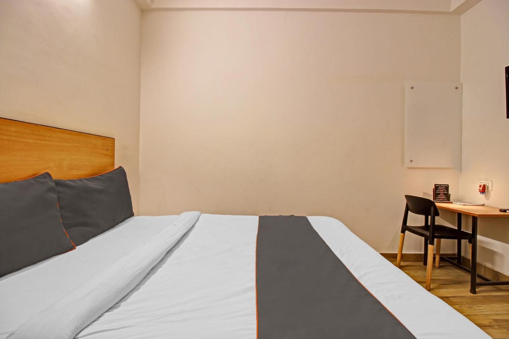Super Townhouse Kachnar House Vikas Nagar Hotel Hasanganj Bagian luar foto