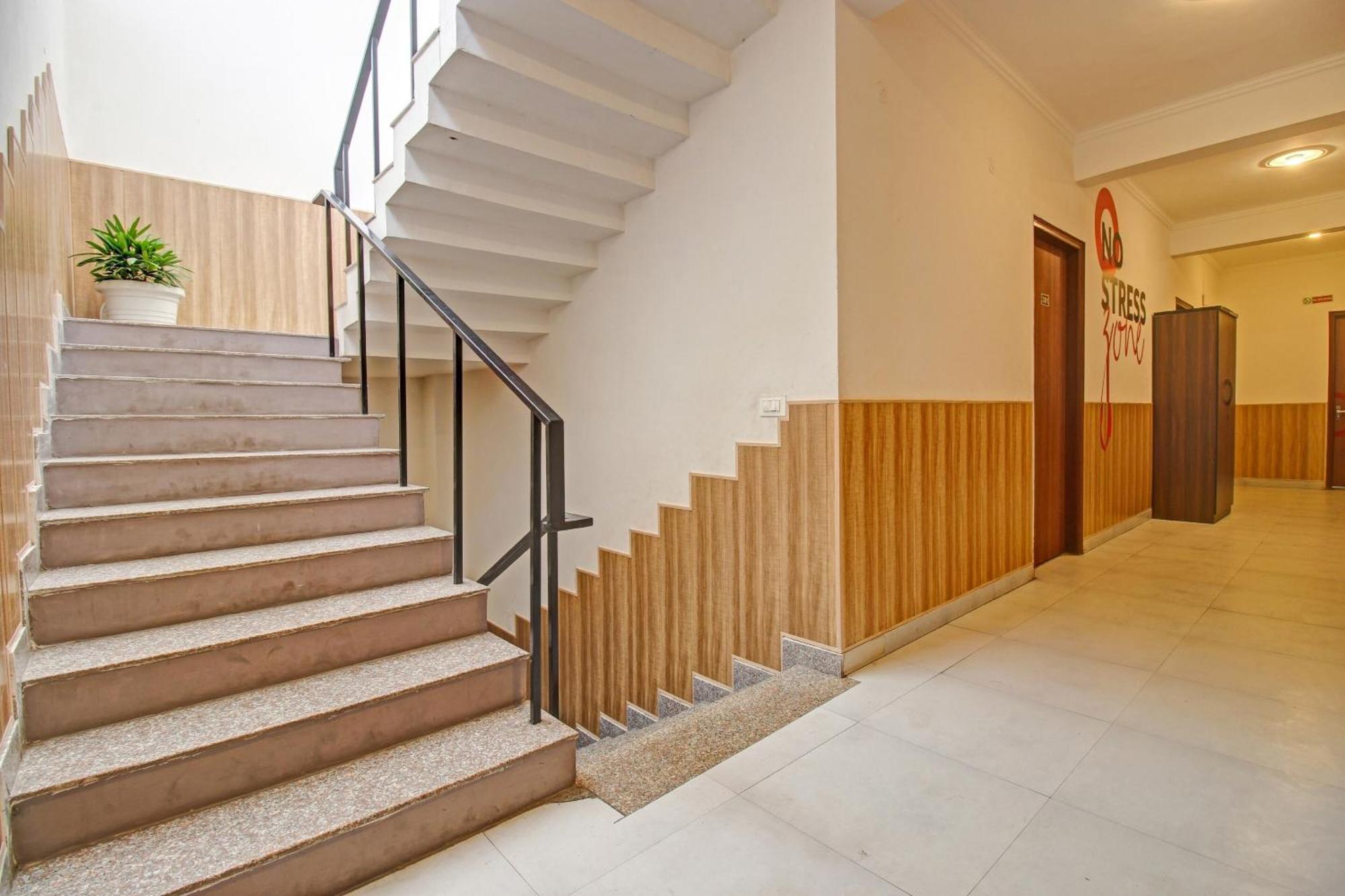 Super Townhouse Kachnar House Vikas Nagar Hotel Hasanganj Bagian luar foto
