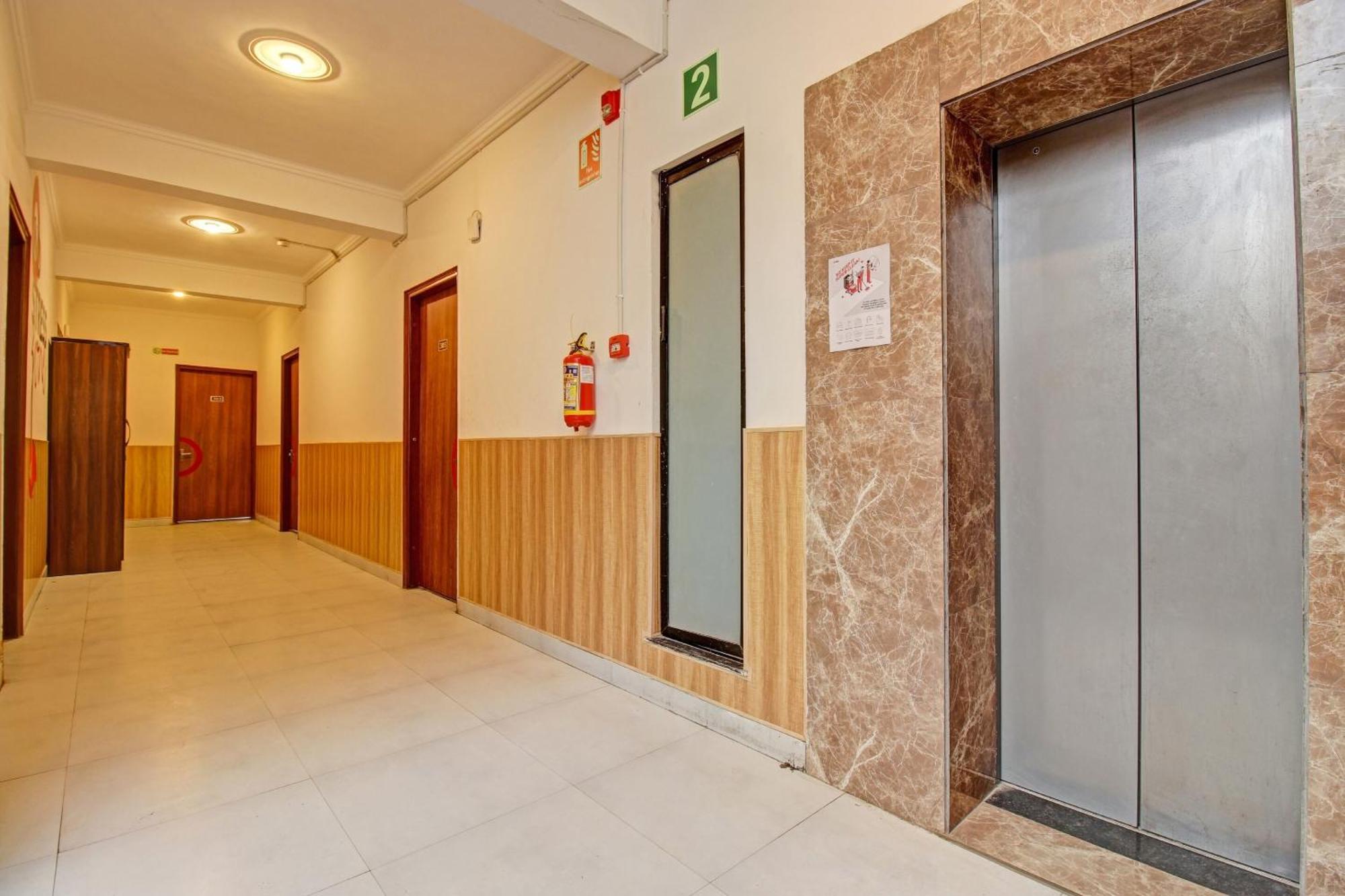 Super Townhouse Kachnar House Vikas Nagar Hotel Hasanganj Bagian luar foto